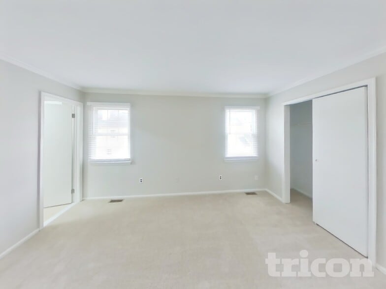 Building Photo - 275 Zieglerville Rd