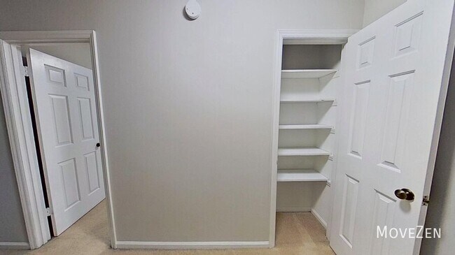 Building Photo - 6733 Constitution Ln