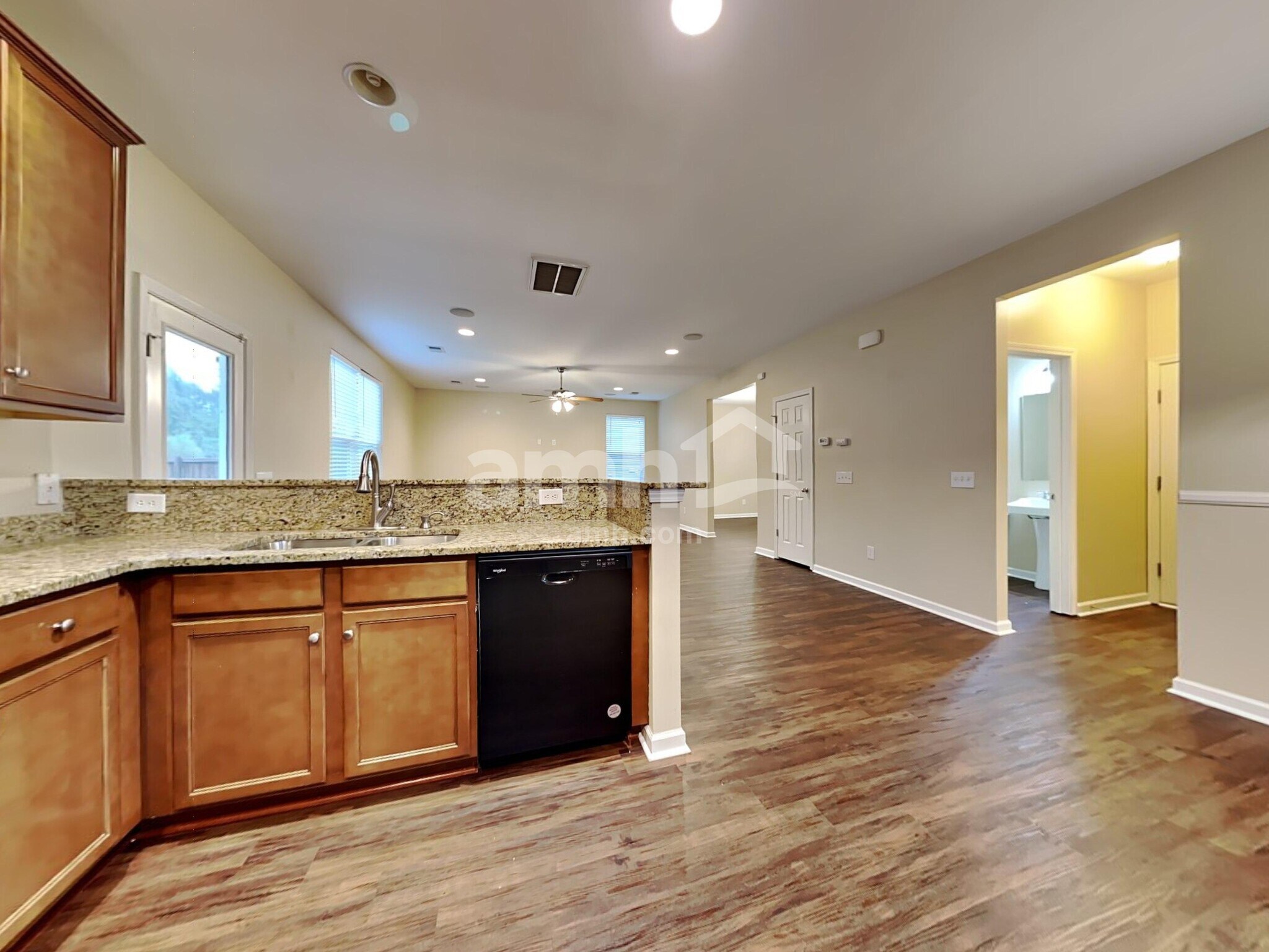 Building Photo - 195 Meadow Wood Rd