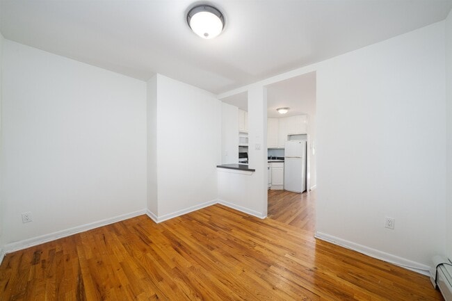 Building Photo - 107 Harrison St