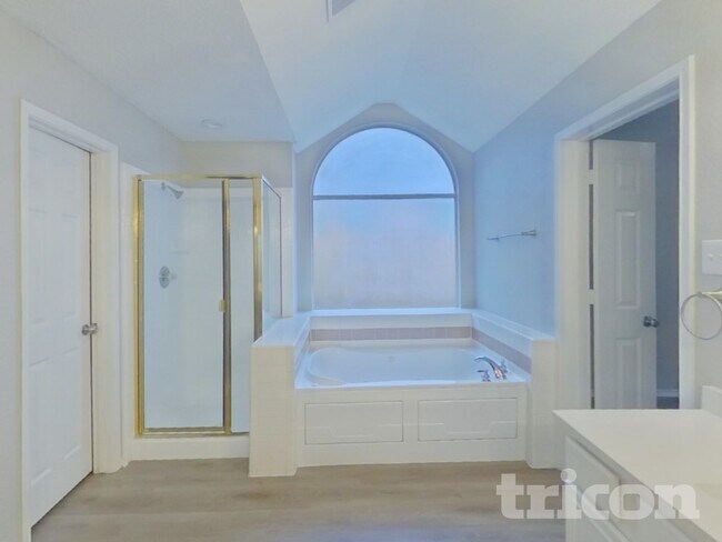 Building Photo - 3018 Blue Jay Ln