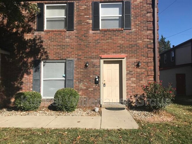 Building Photo - 1805 Jamestown Rd