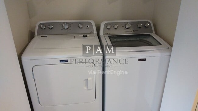 Building Photo - 13350 W Bluemound Rd