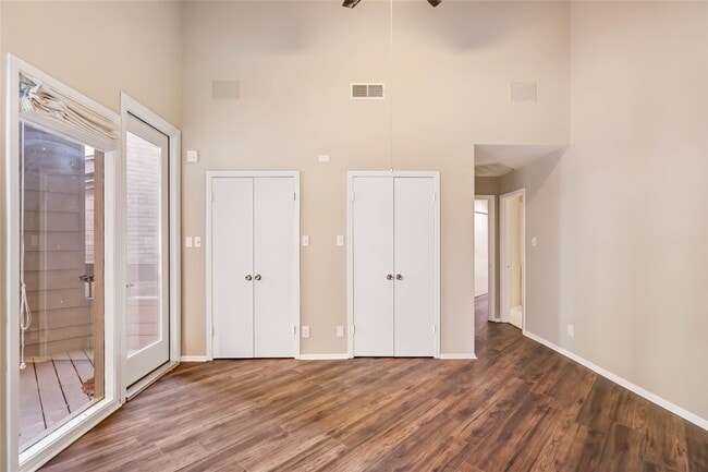 Building Photo - 5004 Bayard Ln