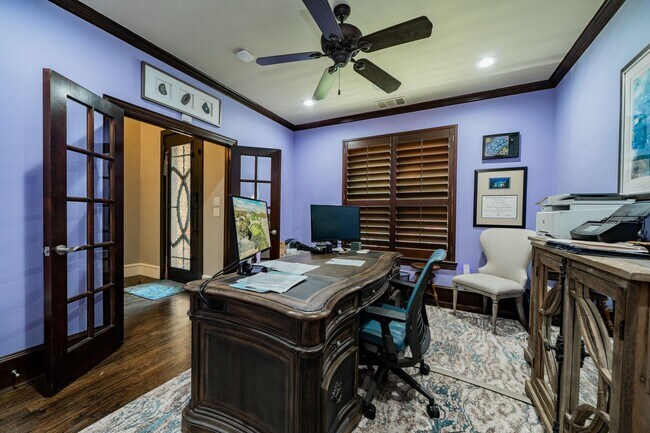 Building Photo - 5517 Longview St