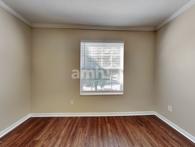 Building Photo - 2065 Home Again Rd