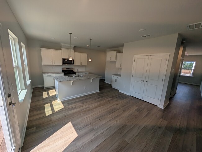 Building Photo - 1518 Tamarisk Ln