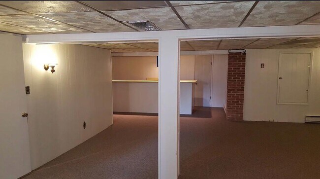 Building Photo - 731 S 27th St