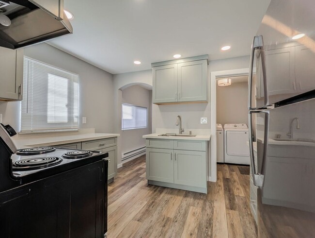 Building Photo - 2008 Vernon Rd