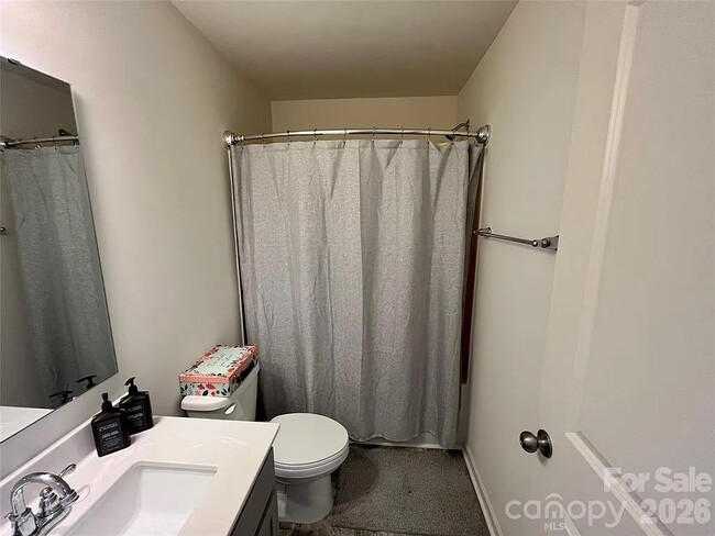 Building Photo - 11005 Woodland Crk Wy