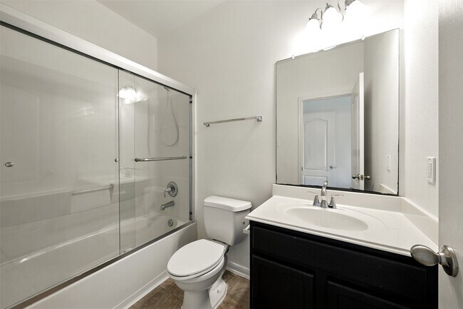 Building Photo - 9219 Gilbert Hollow Dr