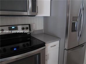 Building Photo - 2442 Centergate Dr