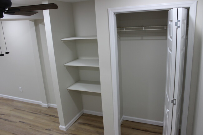 Bedroom/Study Closet - 407 Sunset Dr