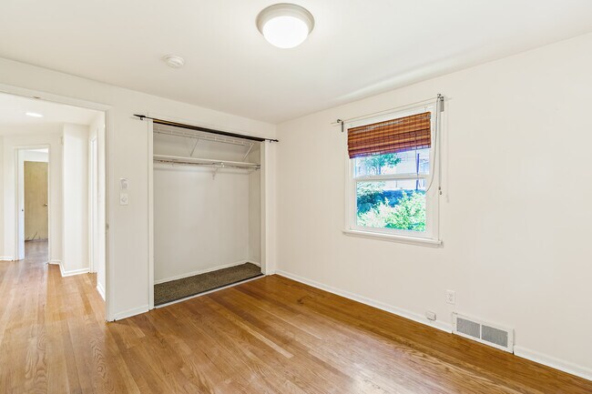 Building Photo - 4312 3rd Ave NW