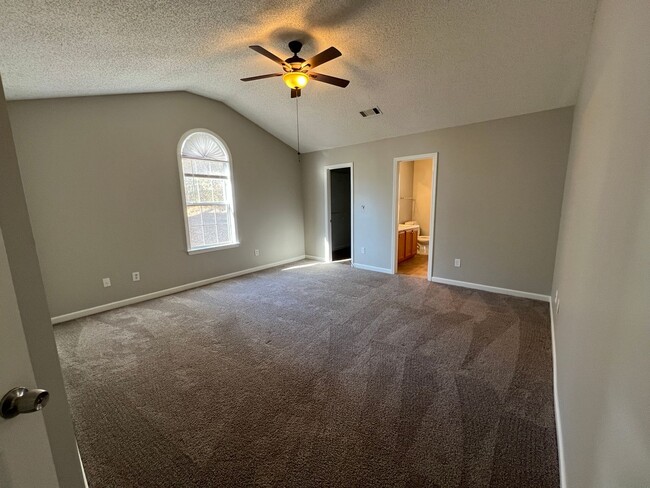 Building Photo - 3/2 RANCH PERFECT FOR GROWING FAMILY!