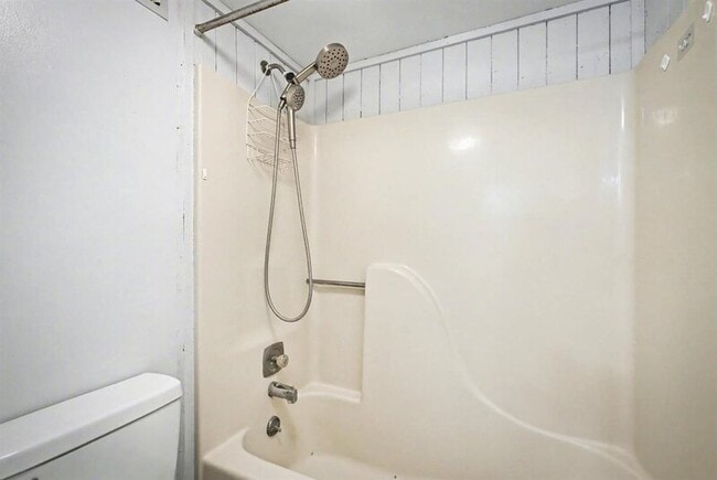 Building Photo - 569 Arcadia Dr