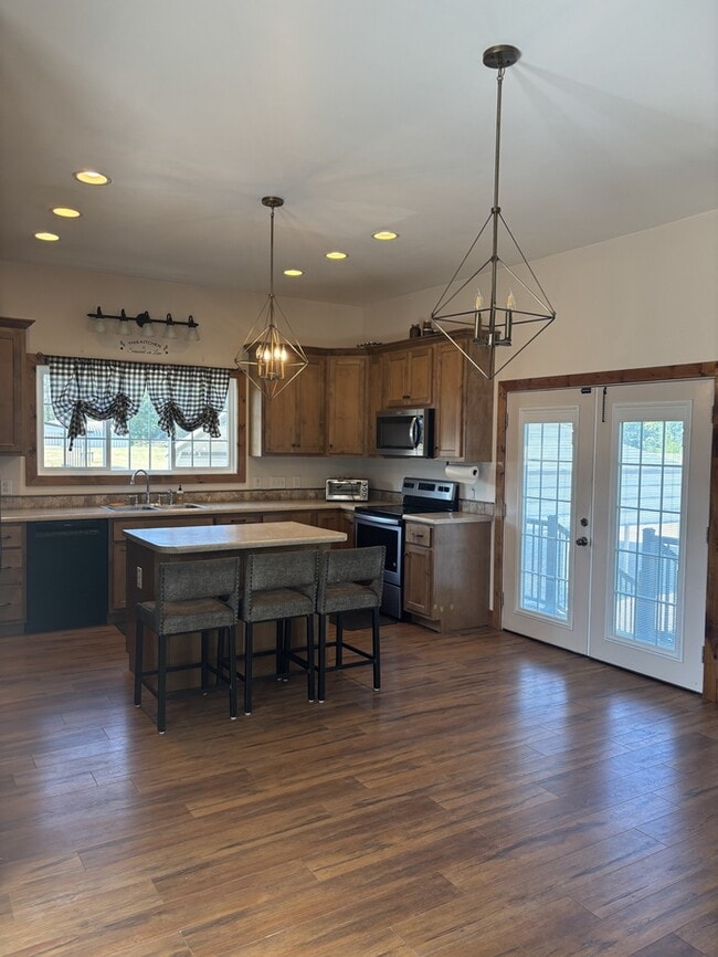 Building Photo - 5018 Bryant Pond Rd