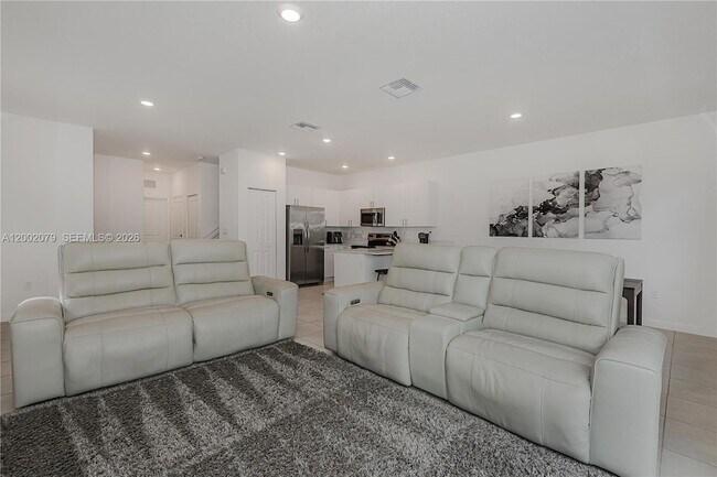 Building Photo - 13037 SW 286th Wy