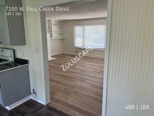 Building Photo - 7100 W Fall Creek Dr