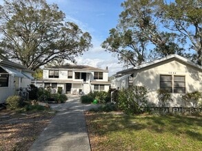 Building Photo - Quaint 1/1