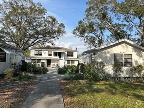 Building Photo - Quaint 1/1
