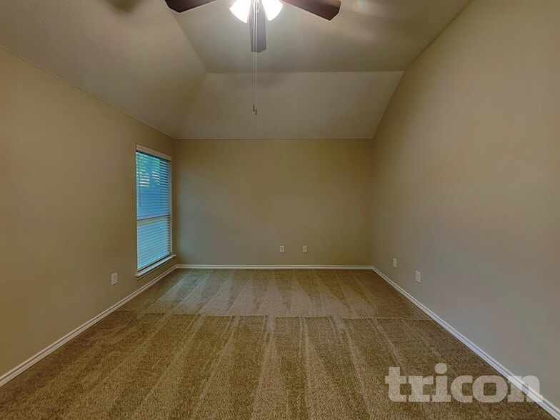 Building Photo - 313 Lucky Landing Dr