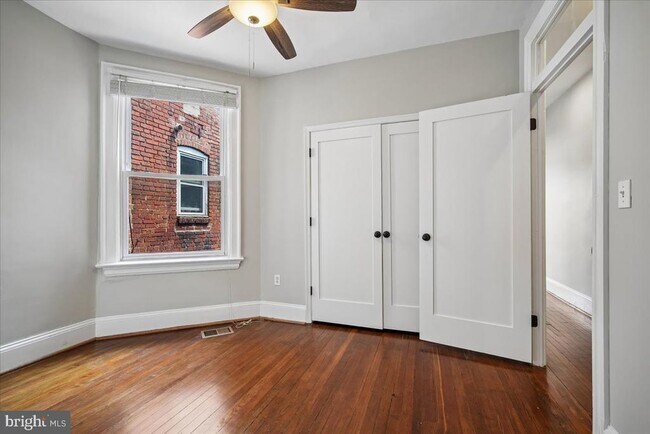 Building Photo - 3211 11th St NW