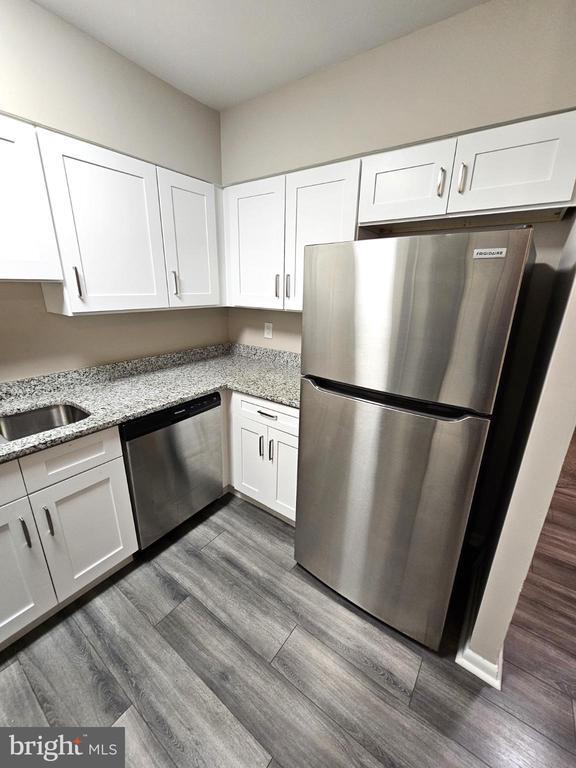 Building Photo - 6711 Park Heights Ave