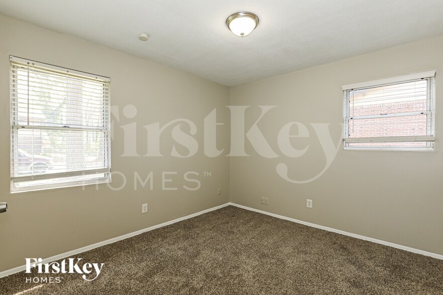 Building Photo - 2423 Ozark Trail SW