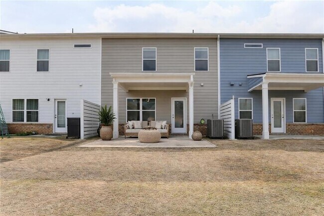 Building Photo - 1123 Chastain Dr