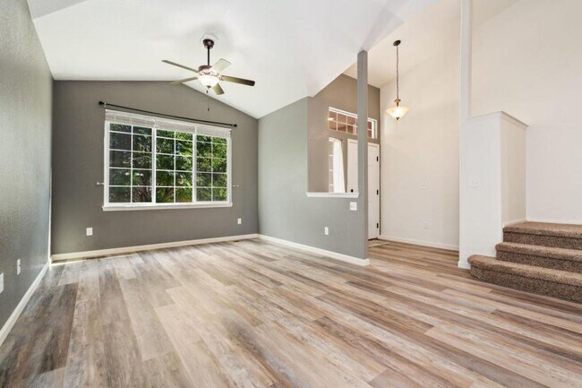 Building Photo - 4415 Wolcott Dr