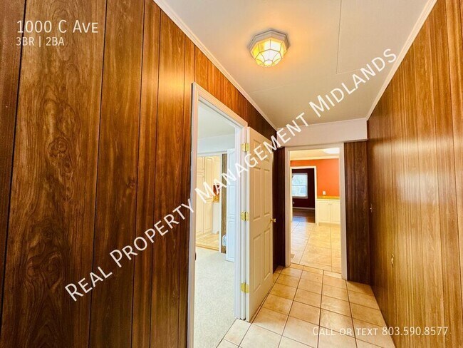 Building Photo - 1000 C Ave