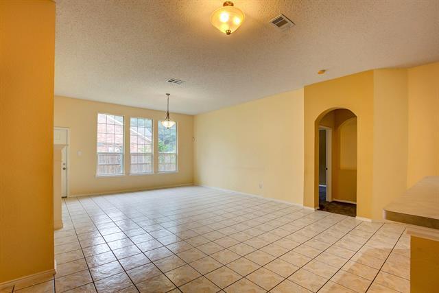 Building Photo - 5713 Meadows Way