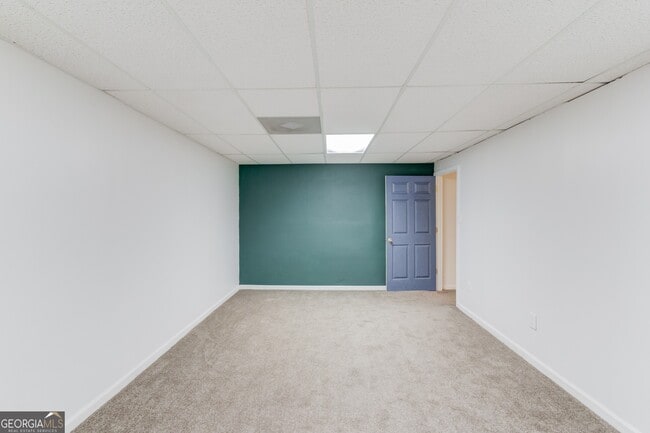 Building Photo - 135 Bruce Ln