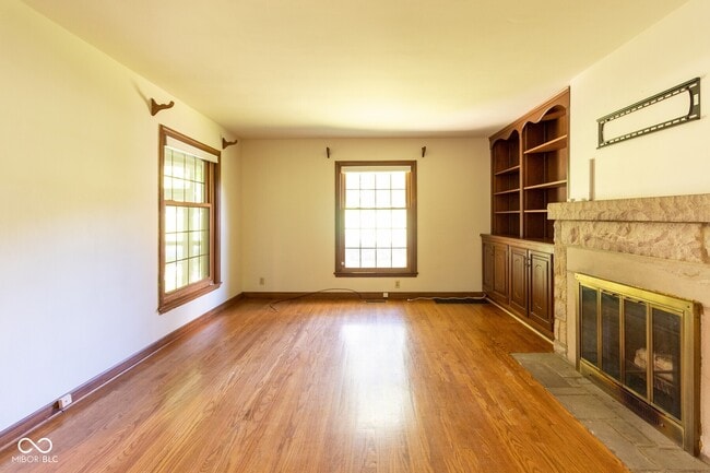 Building Photo - 6353 Riverview Dr
