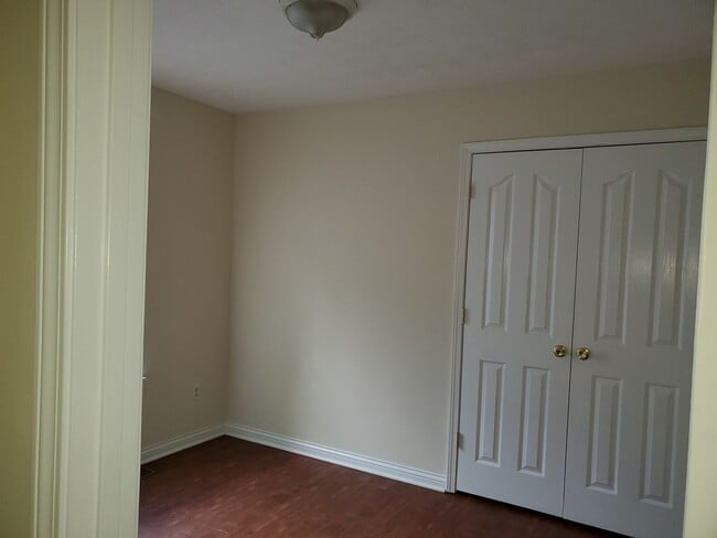 Building Photo - 197&amp;199 Scottie Drive