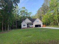Building Photo - 125 Bayside Dr