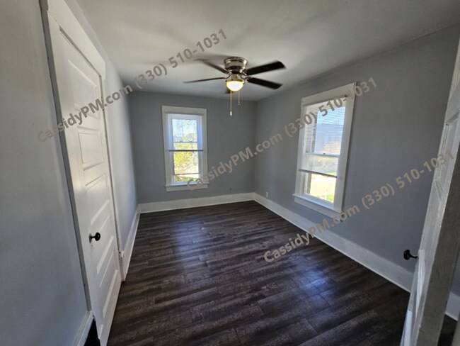 Building Photo - 237 8th St NW