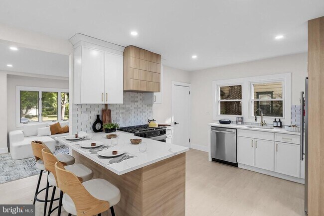 Building Photo - 4 E Haddon Ave