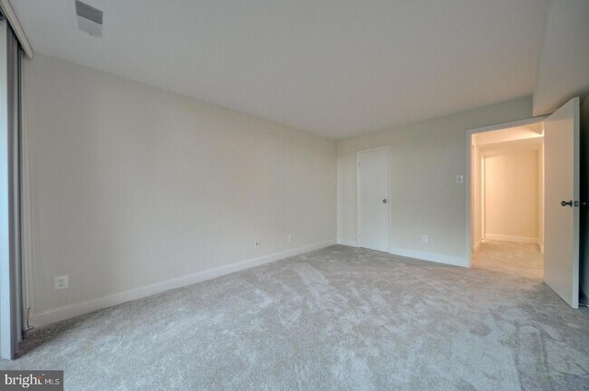 Building Photo - 515 N Armistead St