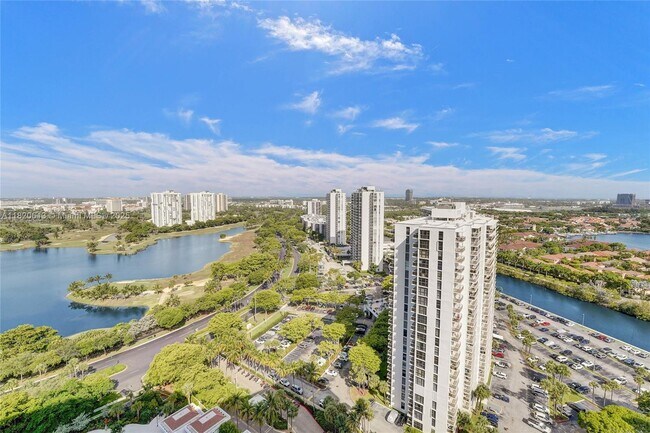 Building Photo - 20281 E Country Club Dr