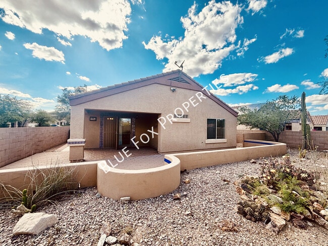 Building Photo - 2826 N Ramie Pl