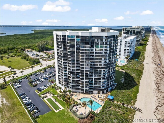 Building Photo - 9650 S Ocean Dr