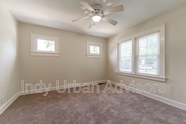 Building Photo - 2112 N Spencer Ave