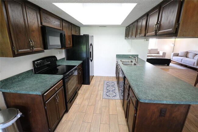 Building Photo - 5439 Lady Bug Ln