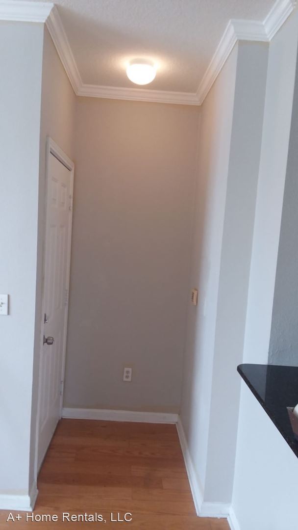 Building Photo - 14340 Fredricksburg Dr