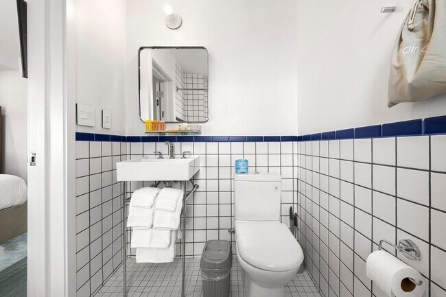 Building Photo - 1700 Alton Rd