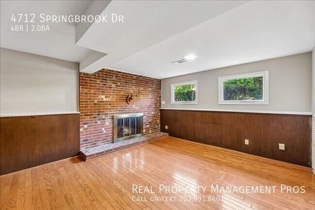 Building Photo - 4712 Springbrook Dr