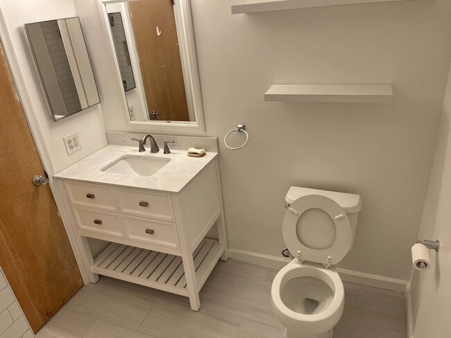 Building Photo - 31914 Harper Ave