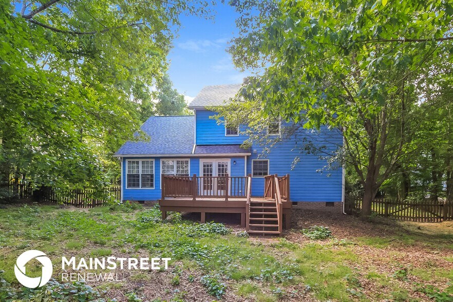 Building Photo - 3345 Daingerfield Dr